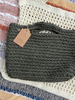 CROCHET SMALL PURSE
